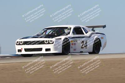 media/Oct-26-2025-CalClub SCCA (Sun) [[8ce1e69566]]/Group 4/Grapevine/